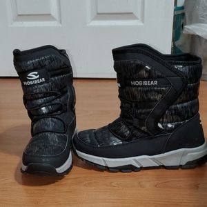 Snow Boots